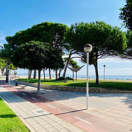 Atico Augusta Apartment กัมบริลส์ ภายนอก รูปภาพ