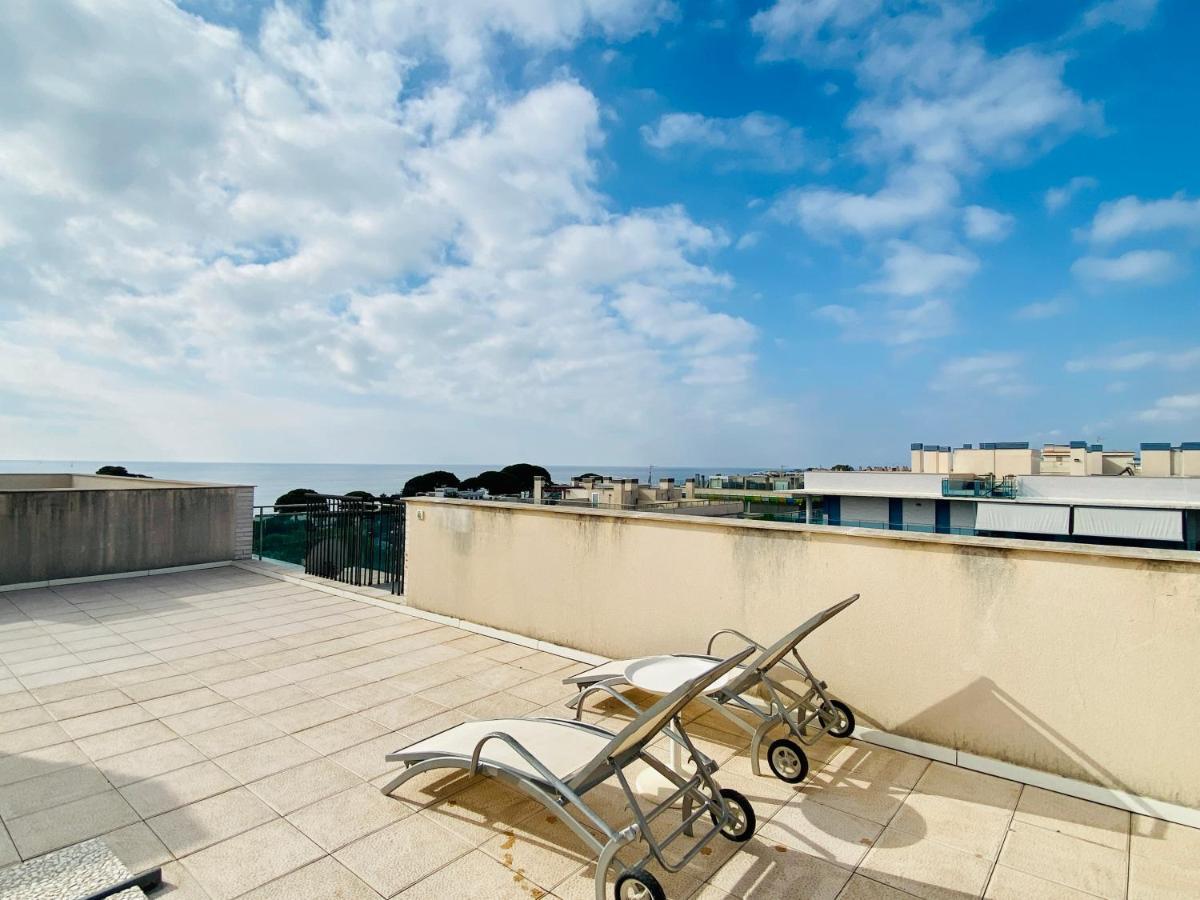 Atico Augusta Apartment กัมบริลส์ ภายนอก รูปภาพ