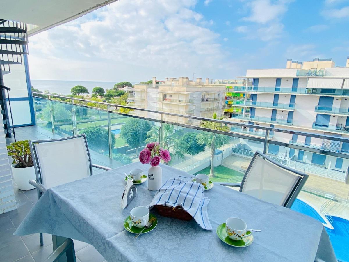Atico Augusta Apartment กัมบริลส์ ภายนอก รูปภาพ