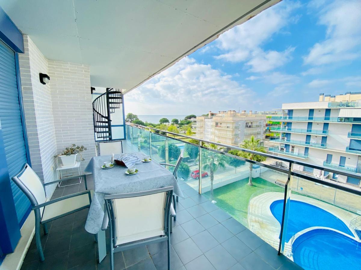 Atico Augusta Apartment กัมบริลส์ ภายนอก รูปภาพ