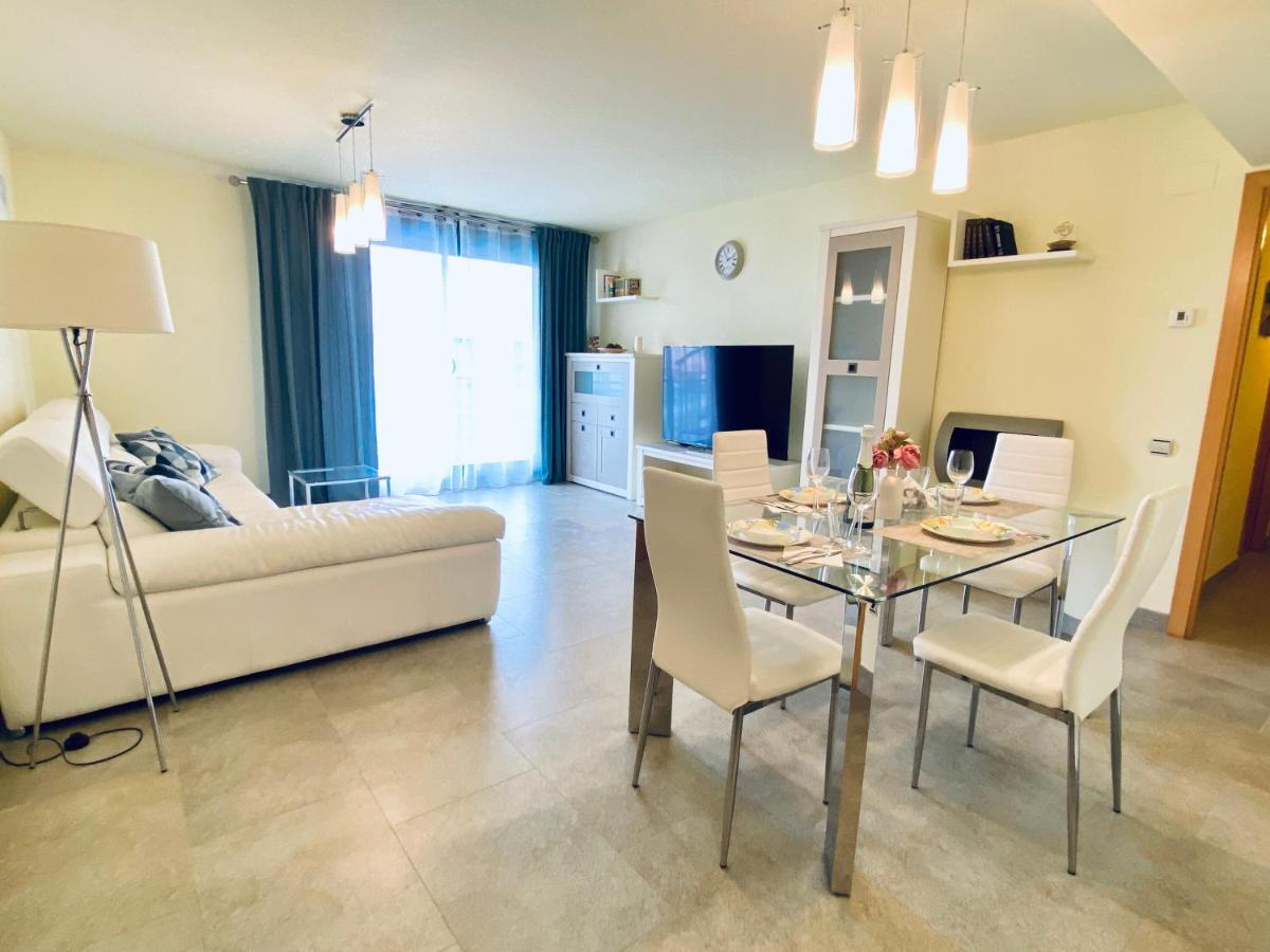 Atico Augusta Apartment กัมบริลส์ ภายนอก รูปภาพ
