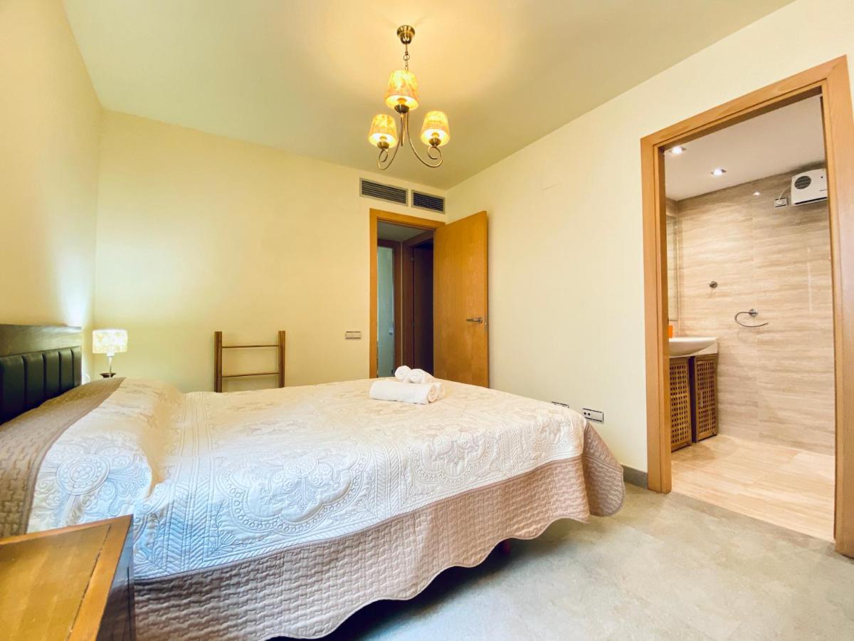 Atico Augusta Apartment กัมบริลส์ ภายนอก รูปภาพ