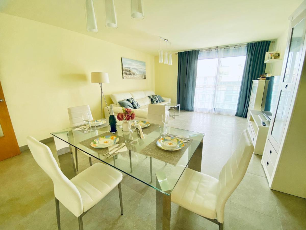 Atico Augusta Apartment กัมบริลส์ ภายนอก รูปภาพ