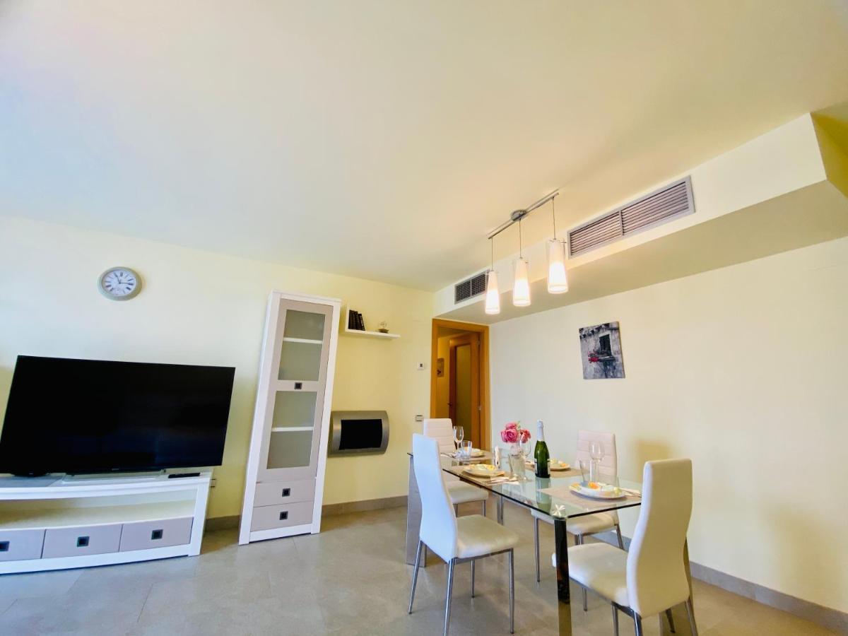 Atico Augusta Apartment กัมบริลส์ ภายนอก รูปภาพ